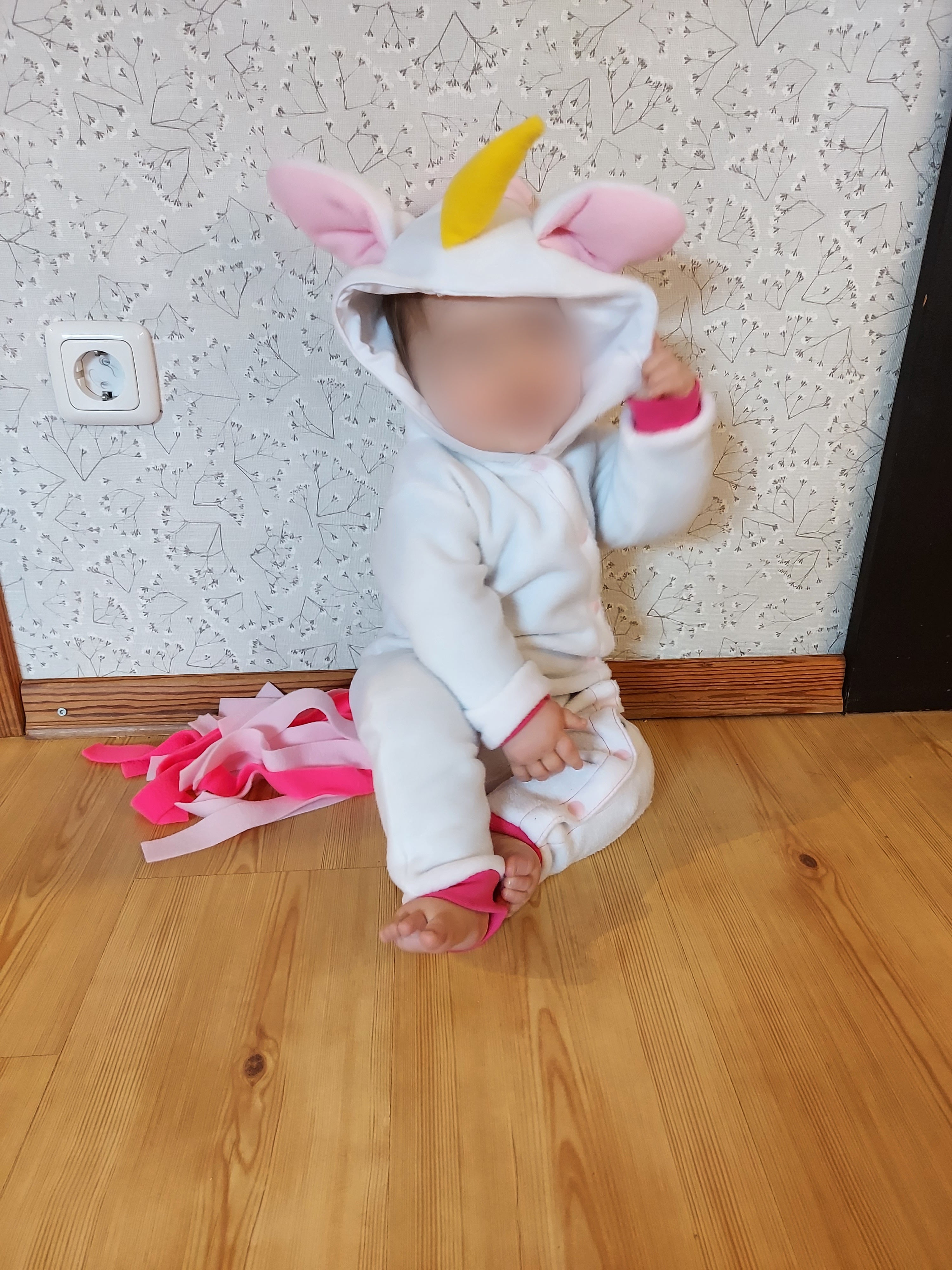 Kostüm Lou